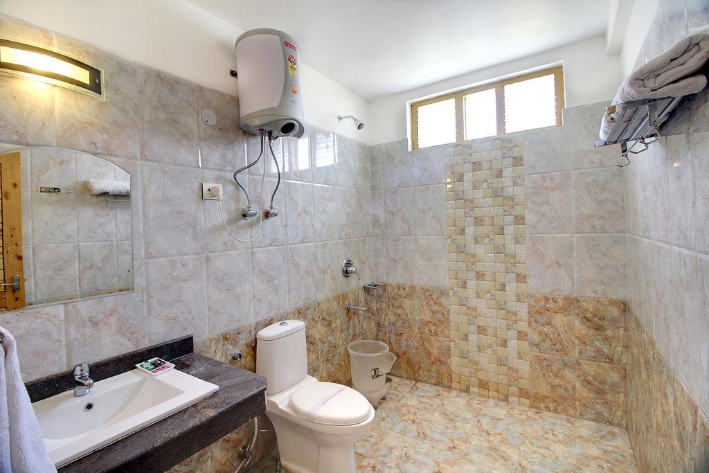 Hotel Thomas Villa Manāli Kültér fotó